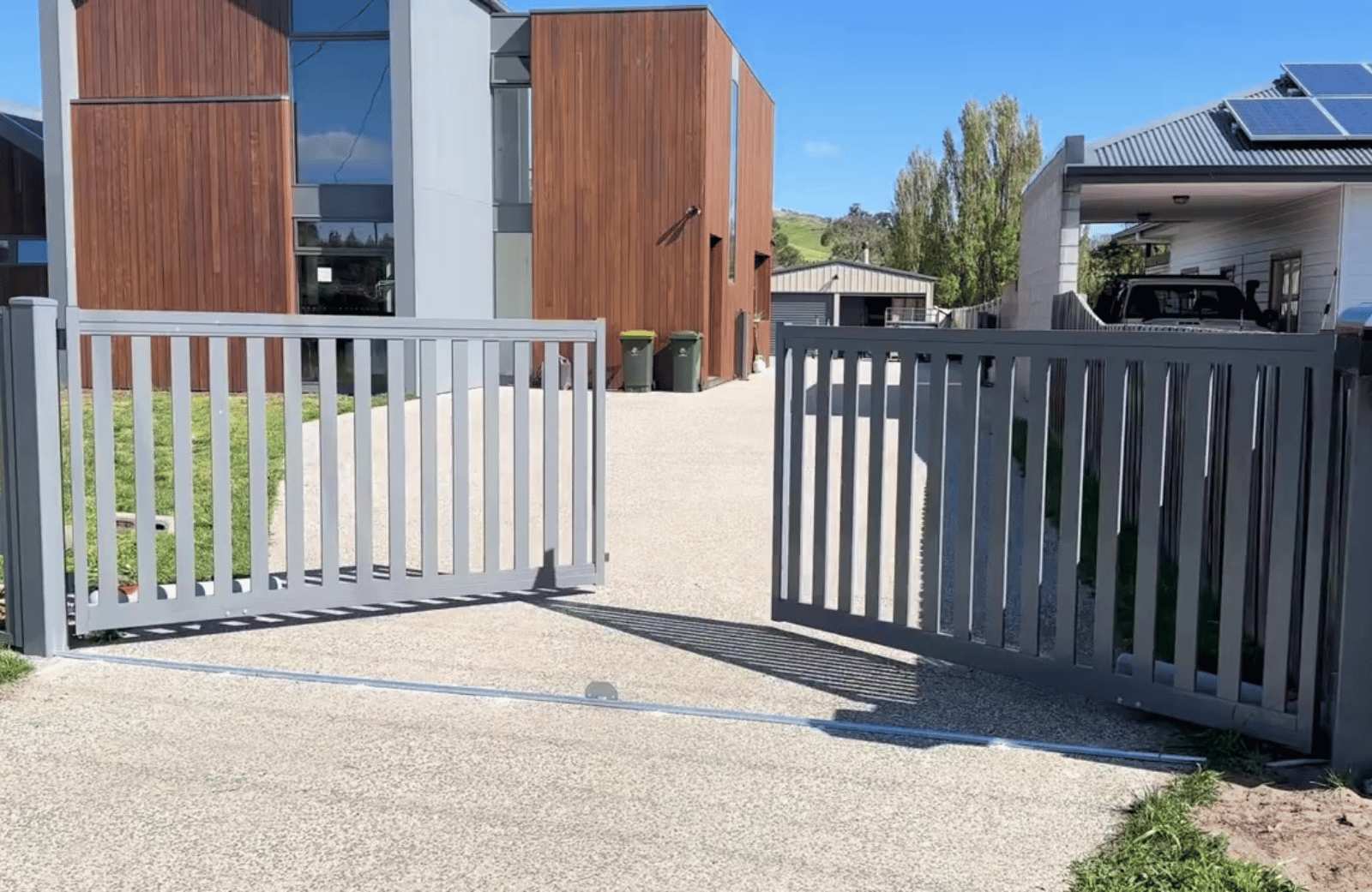 Automatic Sliding Gate Installation in Hobart What You Should Know- Hobart fencing and gates