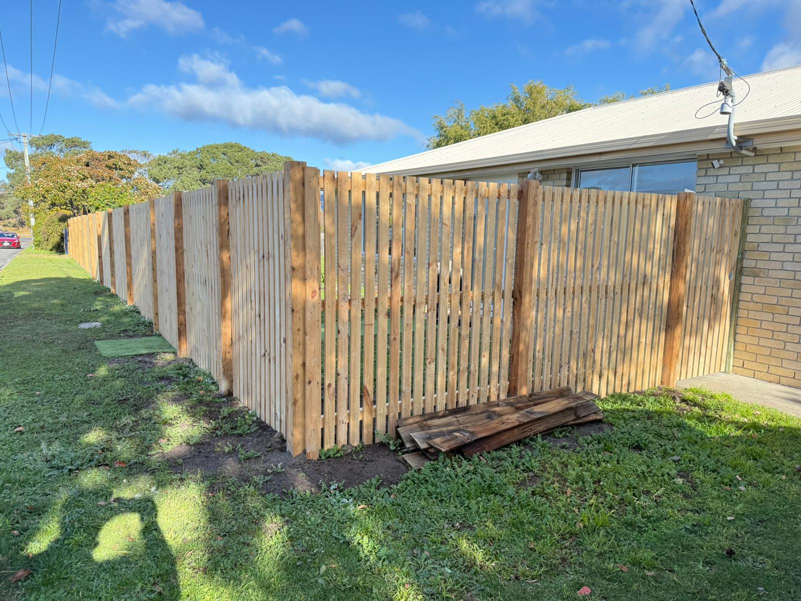 Hampton Style Fence - Hobart fencing and gates