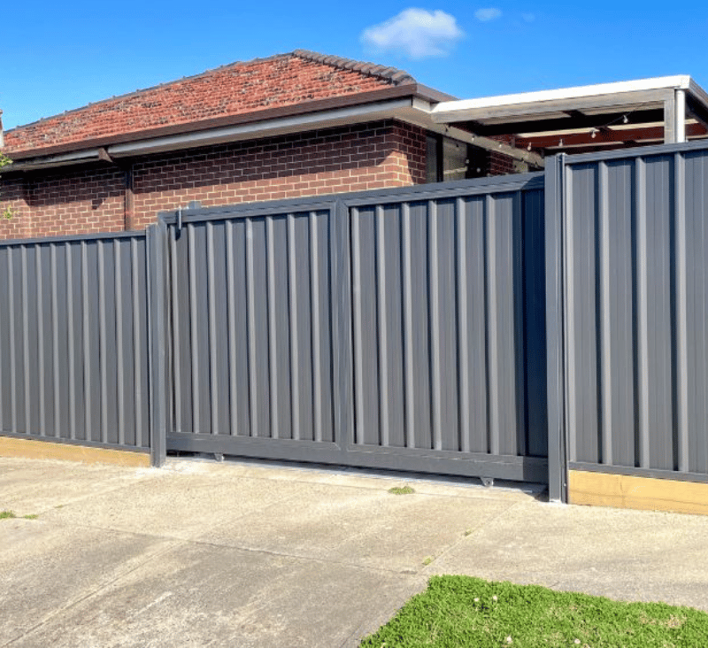 Automatic Sliding gate - Hobart Fencing and Gates 1