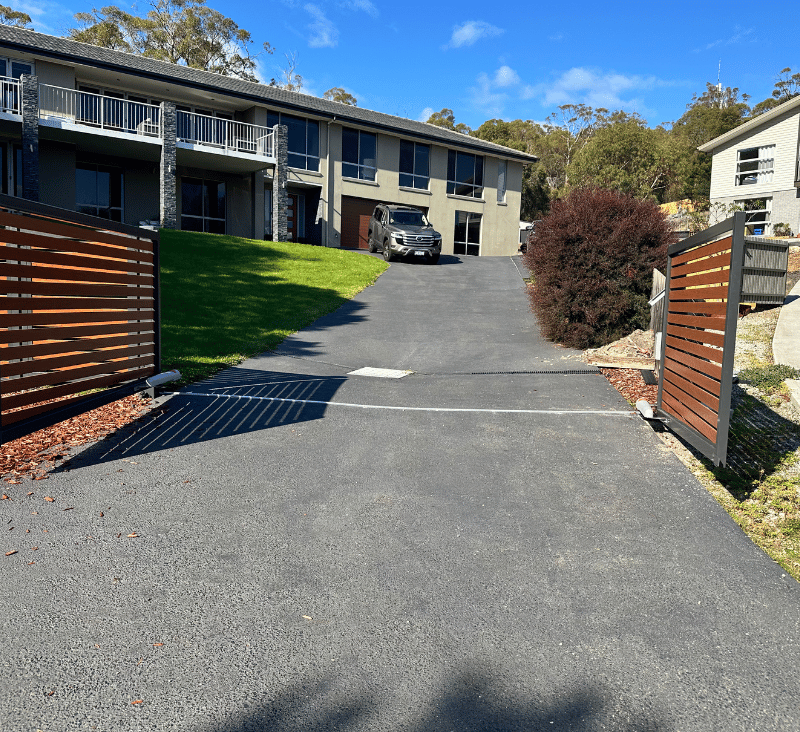 Swing Gate Installation – Hobart Fencing and Gates(1)