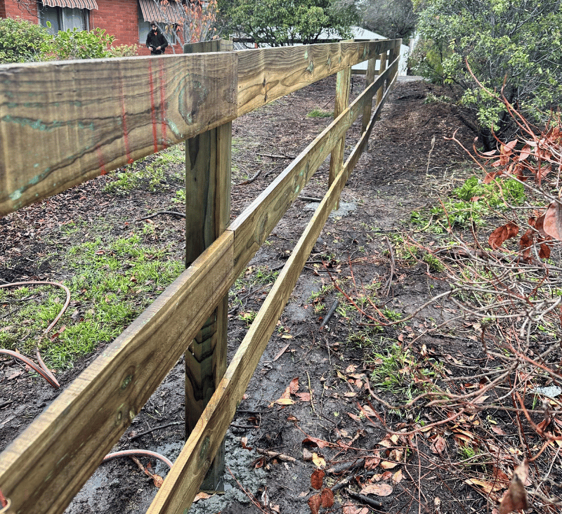 Traditional Post and Rail Fram fence – Hobart Fencing and Gates(2) Traditional Post and Rail Fram fence - Hobart Fencing and Gates(2)